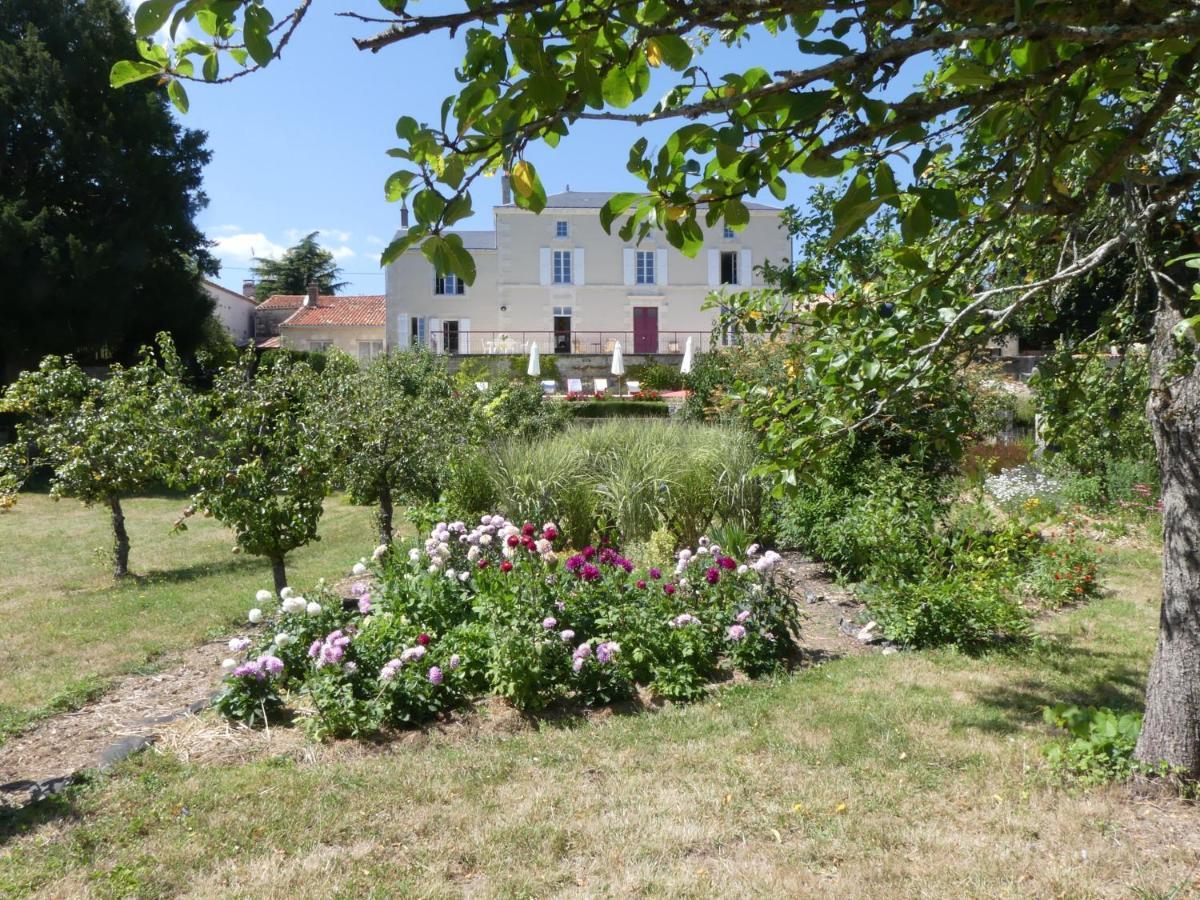 Les Jardins De Xanton Hotell Exteriör bild